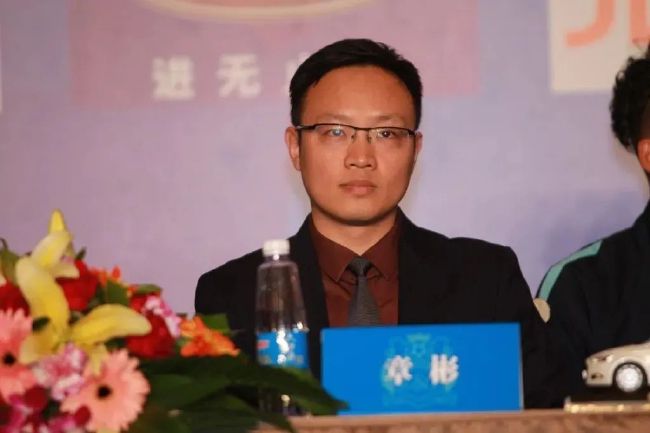 女被弄到高潮雯雯